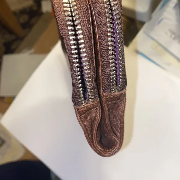 Tano Leather Wallet - Picture 8 of 10